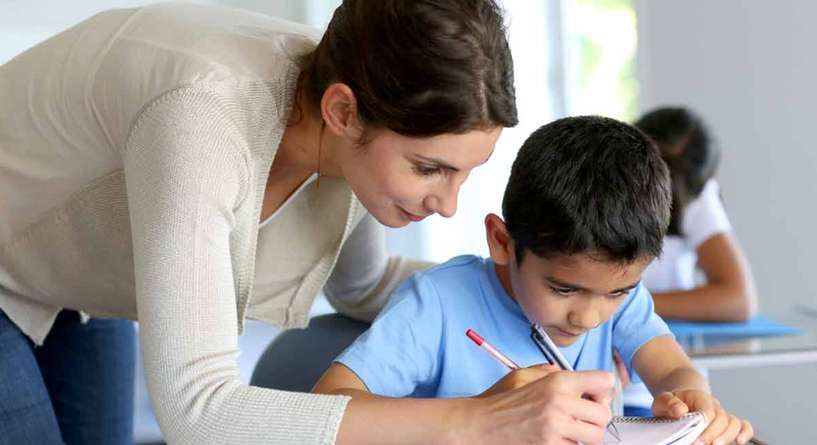 نصائح ذهبية من المعلمة لتعليم الطفل الانضباط