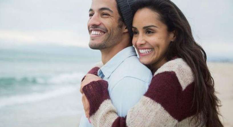 لماذا يقبل الرجل رقبة المراة؟