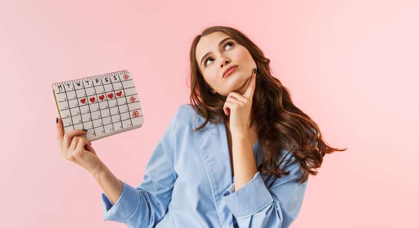 هل من علامات الحمل نزول دم بني اثناء الدورة الشهرية؟