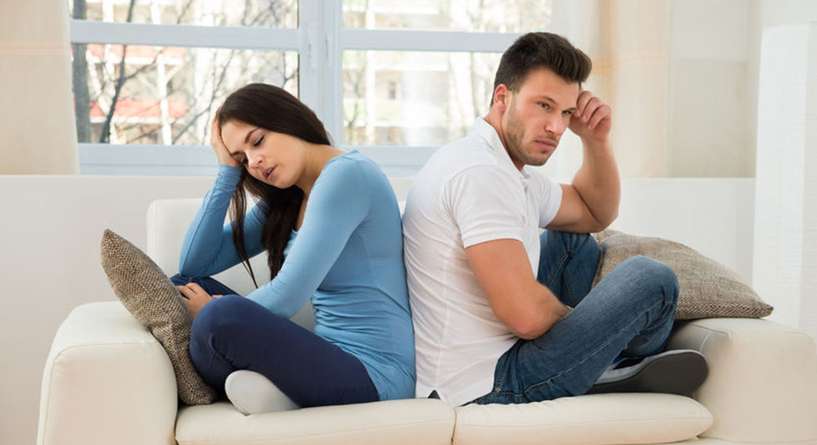 دراسة تشير الى وجود غرض في الغرفة يدمر العلاقة الحميمة