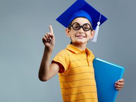 صفات برج العقرب الطفل!