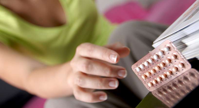 متى يجب التوقف عن تناول حبوب منع الحمل عند التخطيط للإنجاب