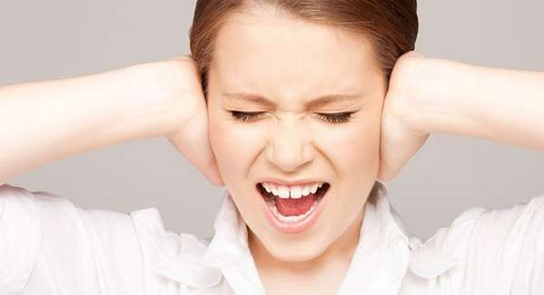6 حيل لإبقاء الأذنين مفتوحتين خلال الطيران