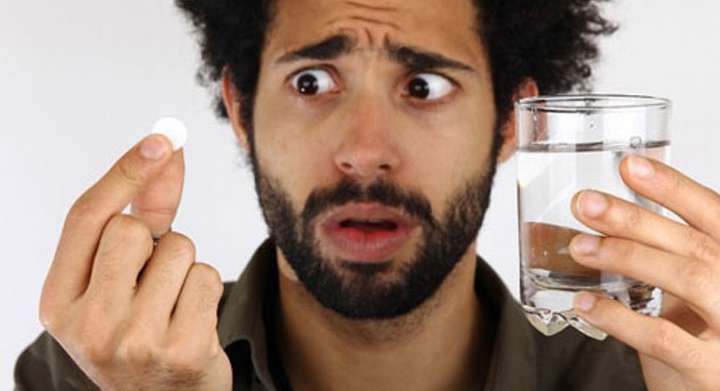 هذا ما يحصل عند تناول الرجل لحبوب منع الحمل النسائيّة!