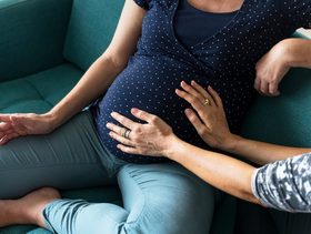 هل تقل حركة الجنين في الشهر السابع من الحمل