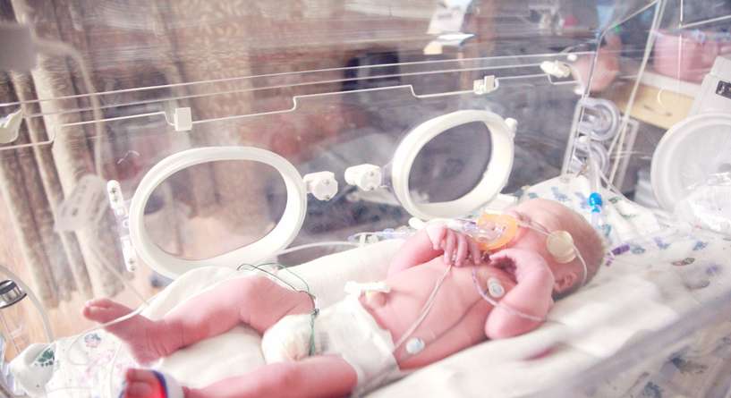 الاطفال الخدج في الشهر السابع وتطورهم