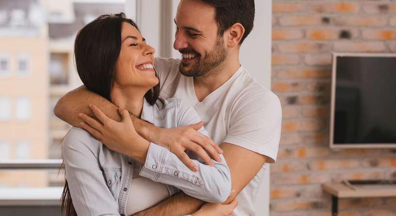 كلمات دلع تحرك مشاعر الزوج