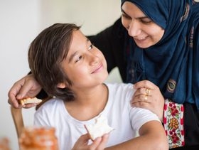 إختبار عن طريقة عناية الام بصحة طفلها بعد بداية العام الدراسي 