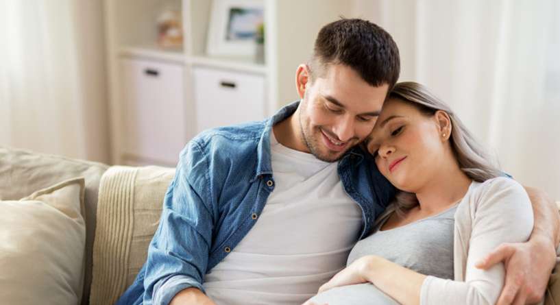 شروط الولادة الطبيعية في المنزل بمساعدة الزوج