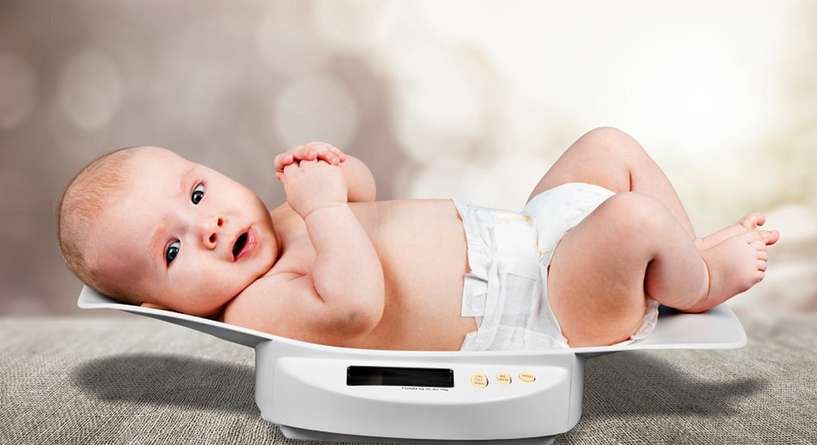 اكتشفي ما هو الوزن المثالي للرضع والعوامل المؤثرة فيه!