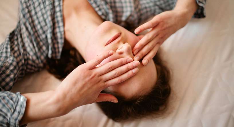 اسباب احمرار العين وطرق العلاج
