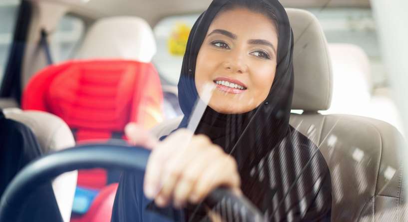 مدرسة تعليم القيادة بجدة
