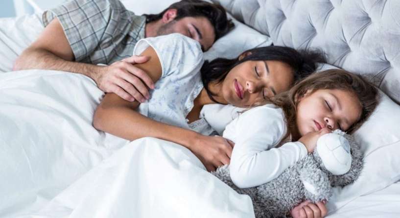 نصيحة حول كيفية منح الطفل الراحة في النوم