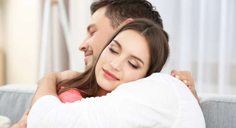 3 اساليب اتبعيها مع زوجك لتحصلي على دعمه