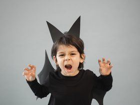 5 عبارات تقولينها في التربية تعلّم طفلك العنف