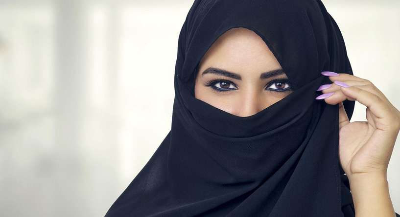 من هن اجمل فتيات الابراج واكثرهن انوثة؟