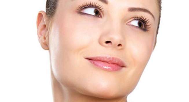 4 خلطات طبيعة للتخلص من حفر حب االشباب