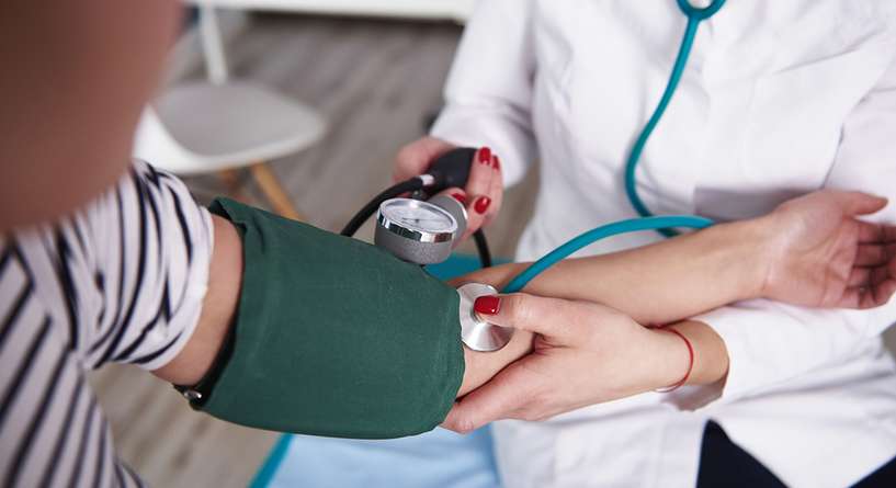 تعلمي كيفية تنزيل الضغط المرتفع بسرعة وبطرق طبيعية!