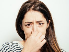 علاج رائحة المهبل الكريهة بالأعشاب