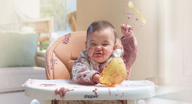 أغراض تحتاجها الأم لإطعام الطفل في عامه الأول