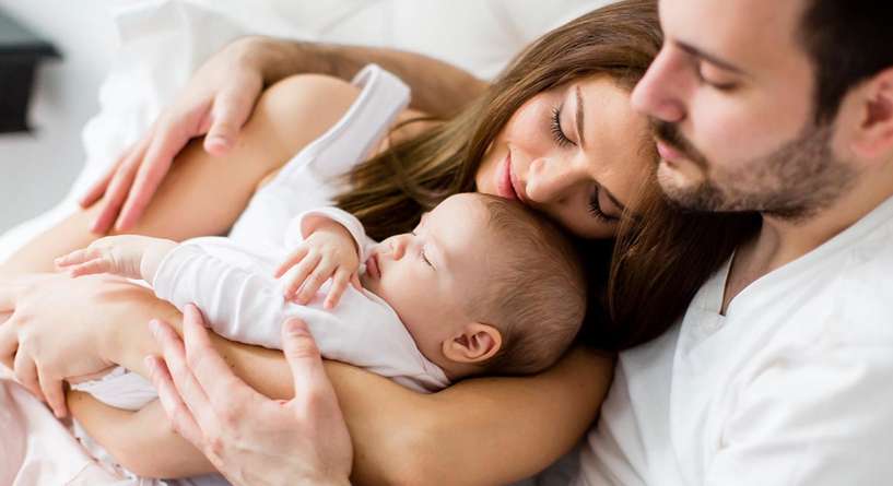 ابراج نساء تجد التوازن بين الامومة والزواج!