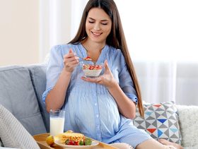 كيف ازيد وزن الجنين في الشهر الثامن والتاسع