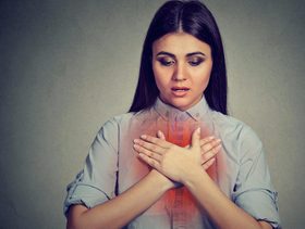اسباب واعراض حساسية الصدر وطرق العلاج