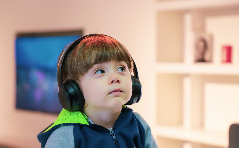 هل يشفى الطفل من طيف التوحد