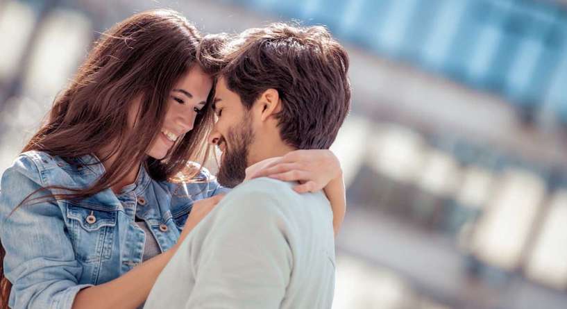 5 وضعيات جماع تثير المرأة في الفراش