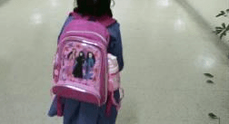 نصائح لمواجهة مشكلة رفض طفلكِ الذهاب إلى المدرسة