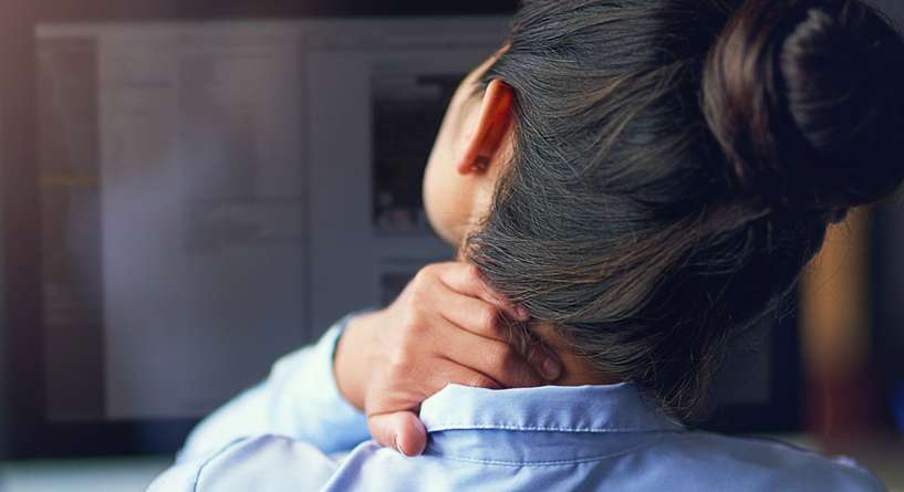 اليك اسباب صداع خلف الراس والرقبة وطرق العلاج!