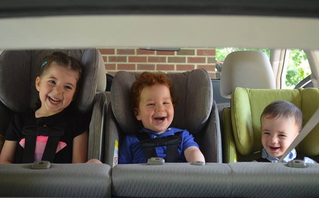 أمر ضروري في كرسي السيارة على كل والدين معرفته