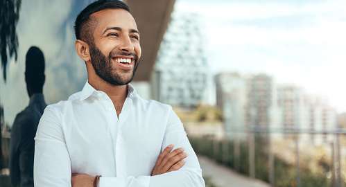 تصرفات تدلّ على ثقة الرجل بنفسه
