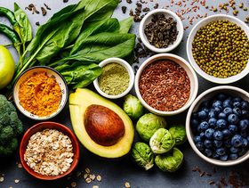 اطعمة تسبب سيولة الدم امتنعي عنها فوراً!