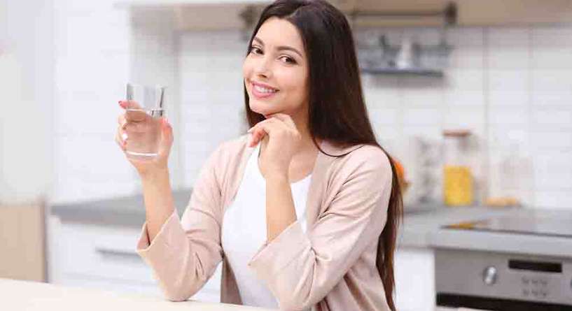 فوائد شرب الماء على الريق