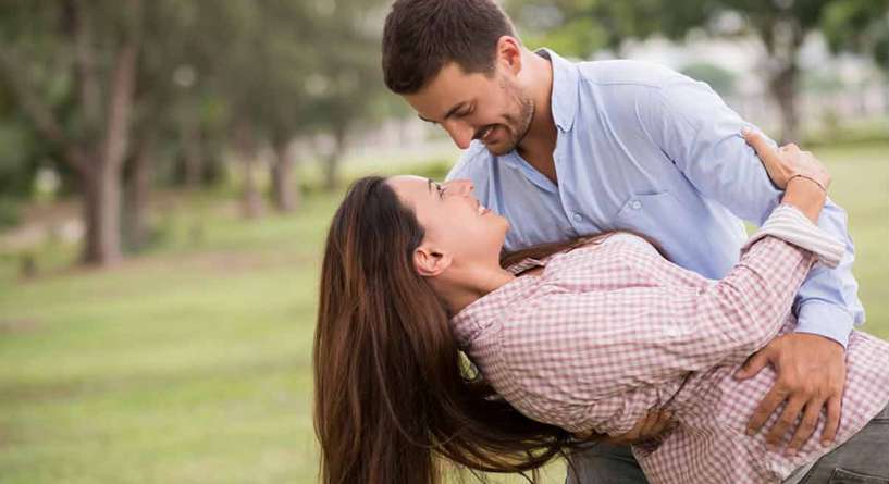 طرق لاعادة إحياء الحب بين الزوجين