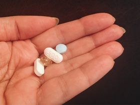 طريقة استخدام الكلوميد للحمل بتوام 