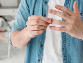 اكتشفي ما علامات الرجل الذي يريد الطلاق!