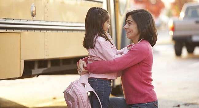 كيفية مساعدة الطفل على تخطي الخوف من المدرسة