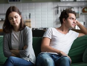 غياب الثقافة الجنسية أثّر سلبًا على علاقتي مع زوجي، وهذا هو الحل!