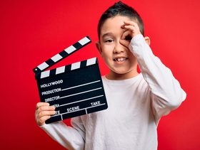 طفلك سيصبح نجمًا أمام الكاميرا: 5 مؤشرات تؤكّد ذلك