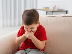 استفرغ الطفل